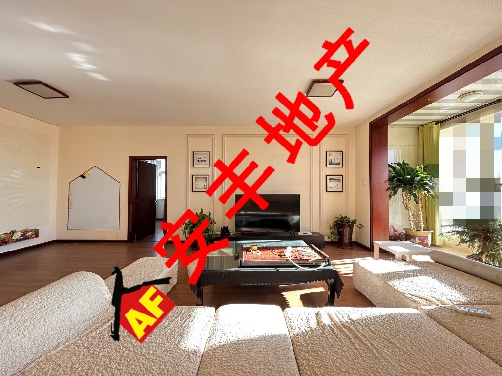 憩園小區(qū)  精裝4居  2800月每月